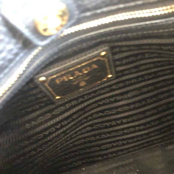 Prada Bag - Picture 3 of 12